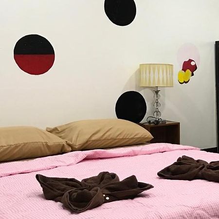 Mickey House Hotel Csiangmaj Kültér fotó