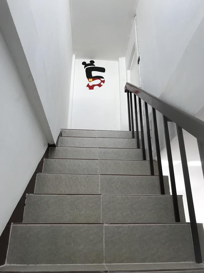 Mickey House Hotel Csiangmaj Kültér fotó